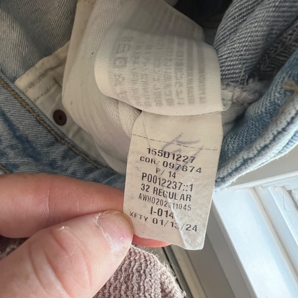 A&F 90's Relaxed Jean (Curve Love) - Picture 6 of 6